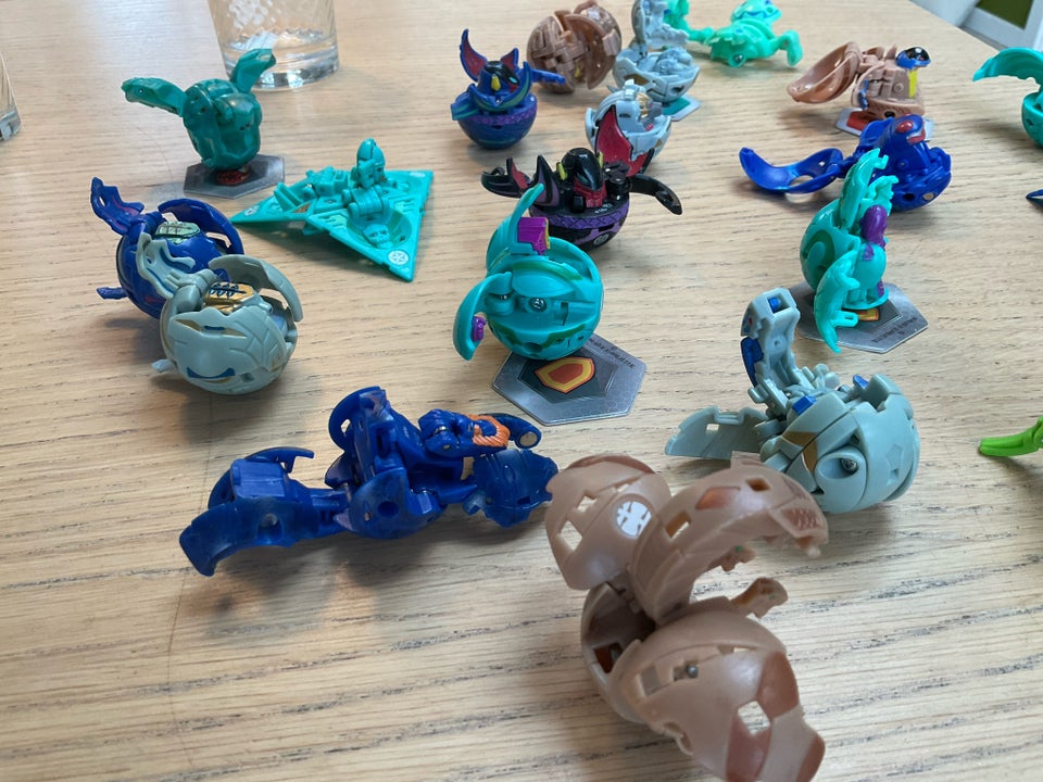 Bakugan, Figurer, Bakugan