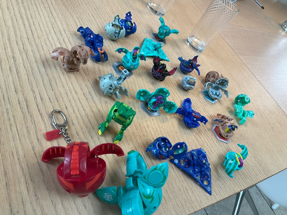 Bakugan, Figurer, Bakugan