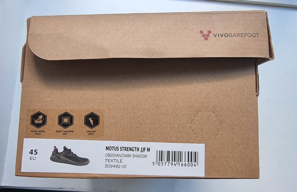 Sneakers, VivoBarefoot, str. 45