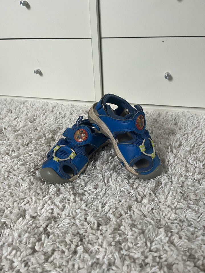 Sandaler, str. 25, Pawpatrol