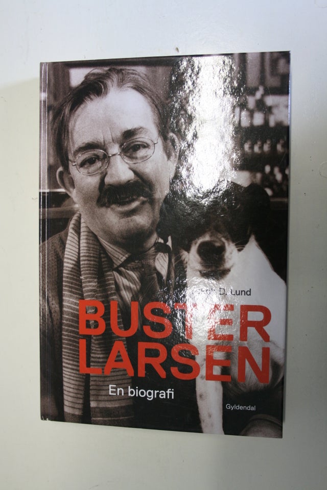 Buster Larsen, Jakob D. Lund