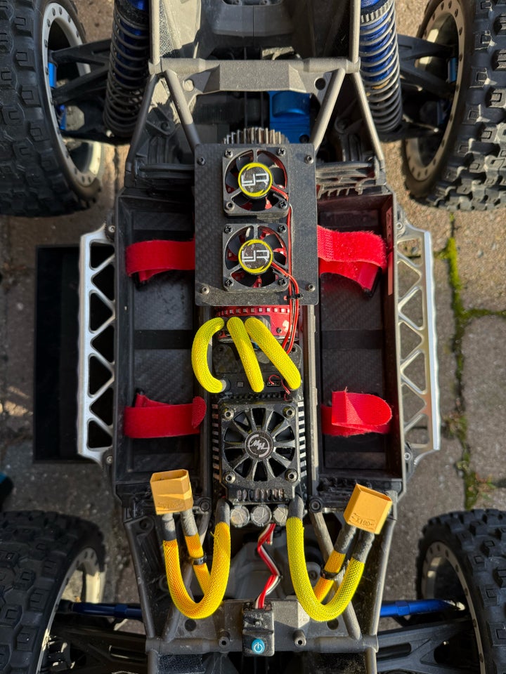 Fjernstyret bil, Traxxas X-Maxx,