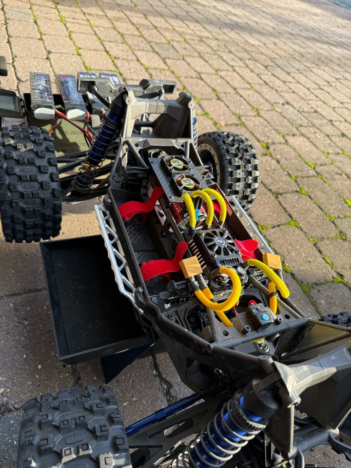 Fjernstyret bil, Traxxas X-Maxx,