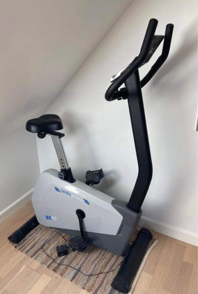 Motionscykel, Cardiostrong bx40