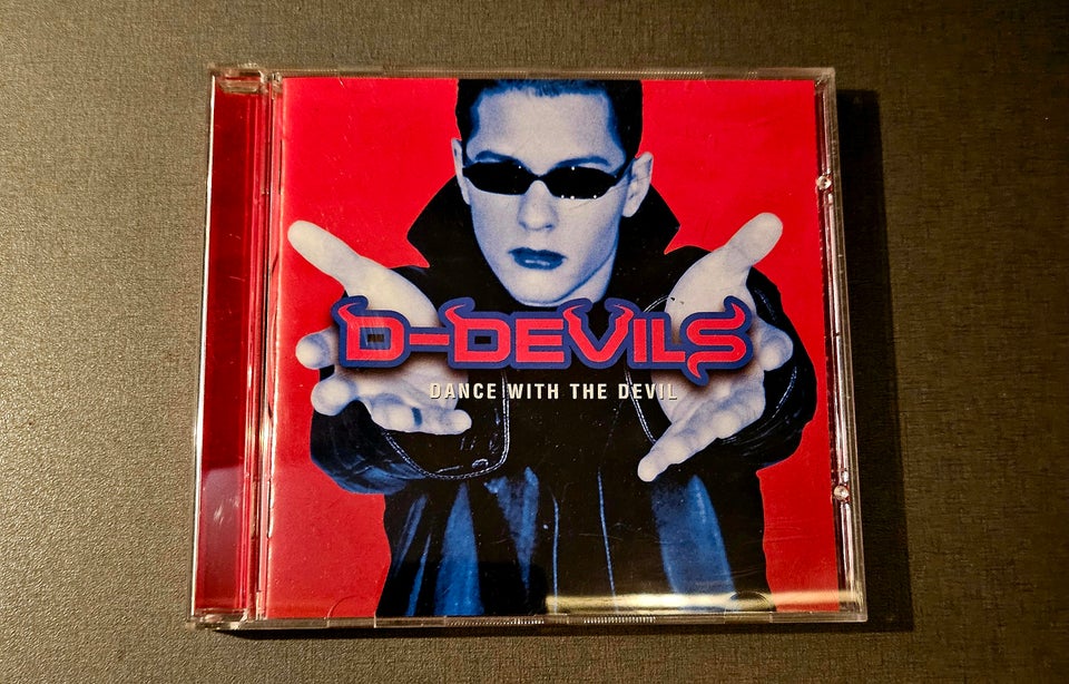 D-DEVILS: Dance with the devil