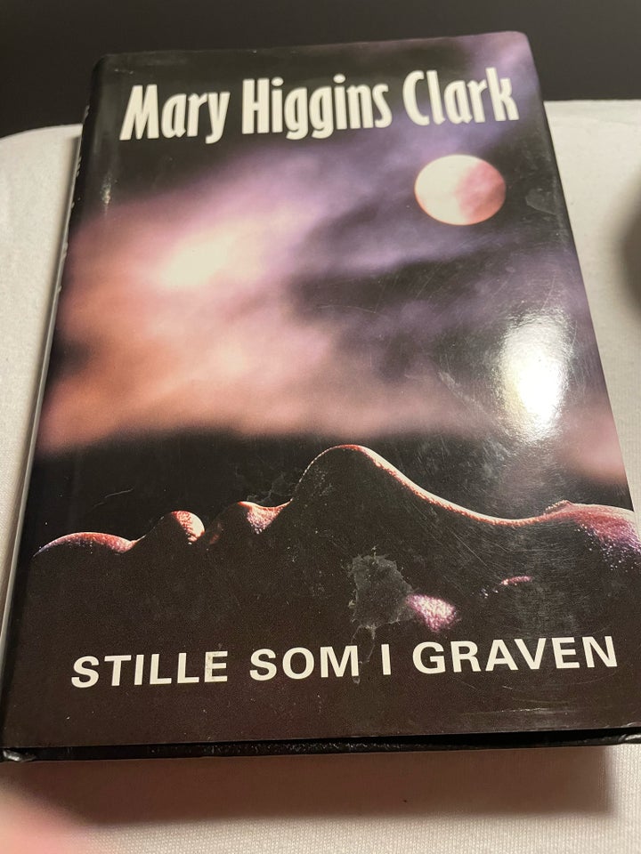 Stille som i graven, Mary higgens