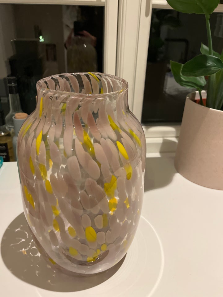 Vase, Håndlavet vase , Hay