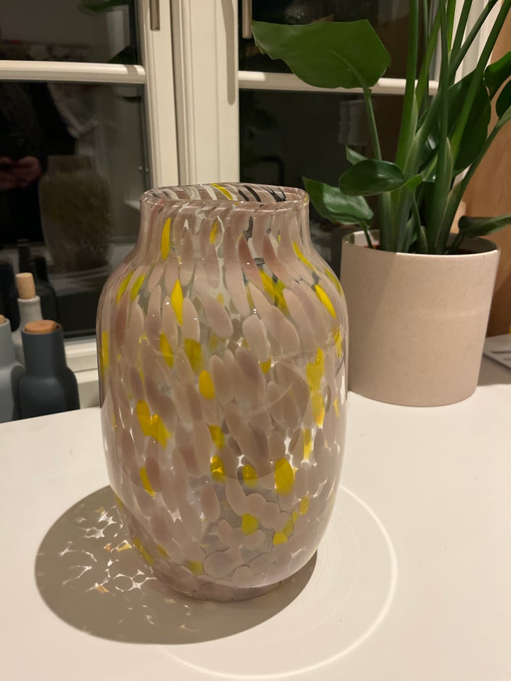 Vase, Håndlavet vase , Hay