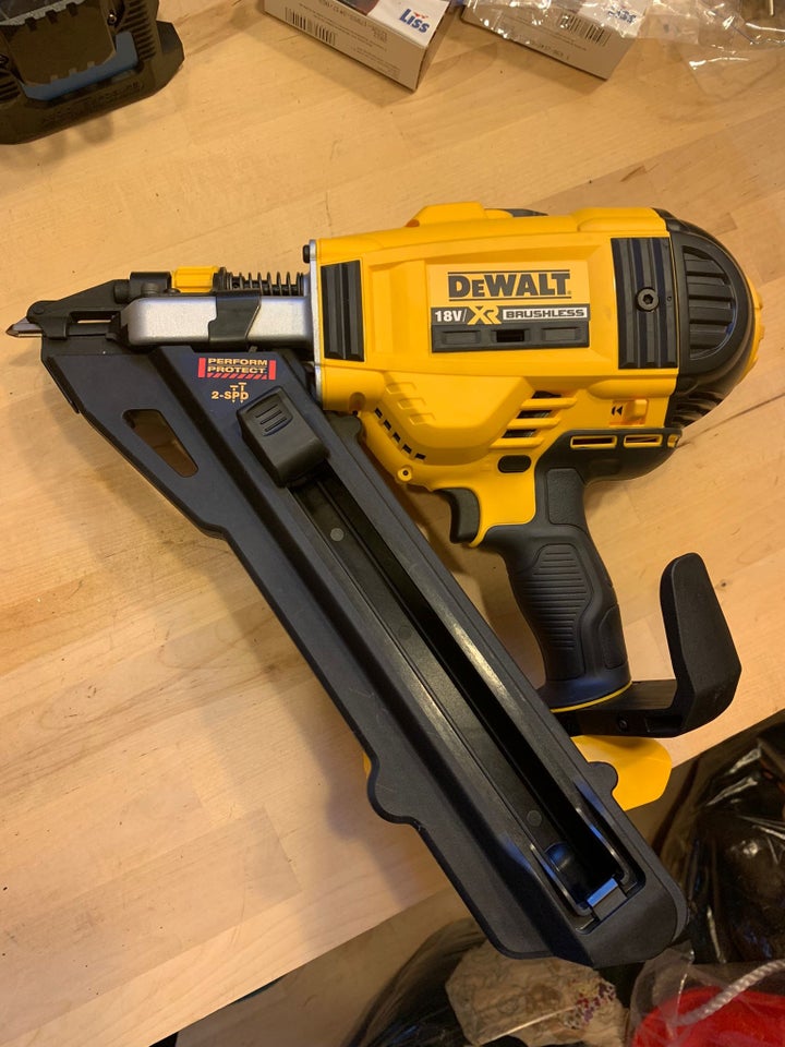 Sømpistol DeWalt