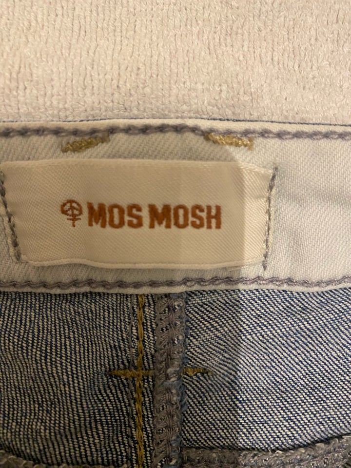 Shorts, Mos Mosh, str. 27