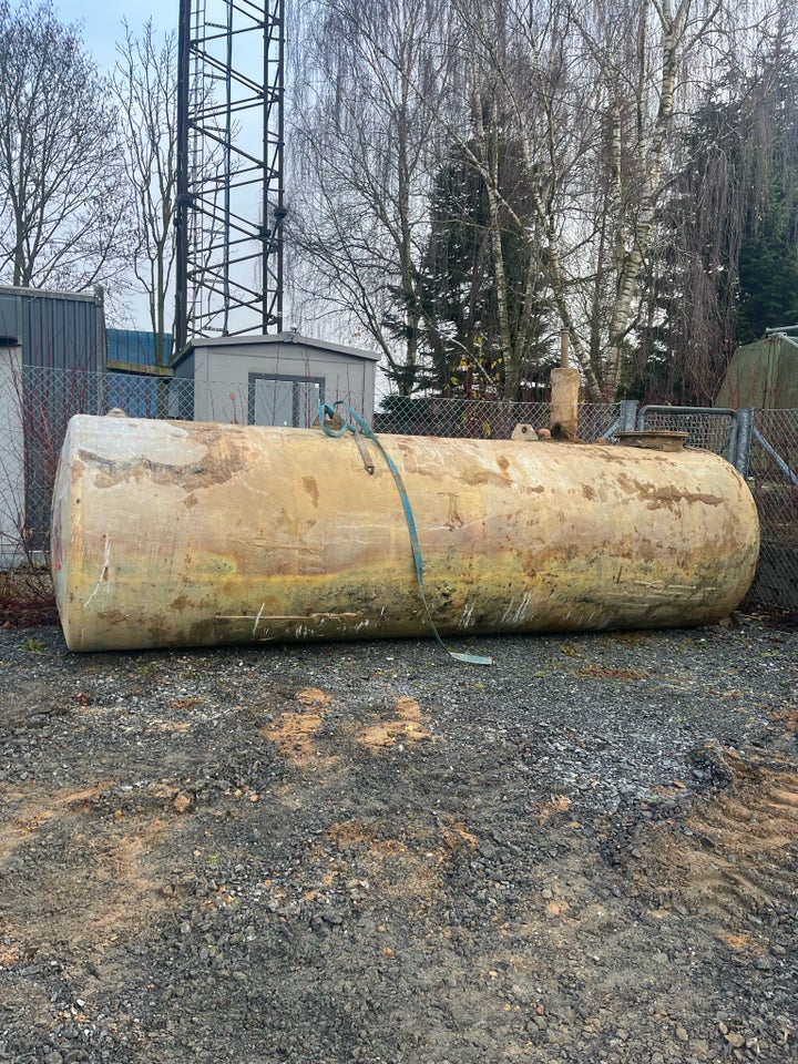 Tank, glasfiberarmeret olietank