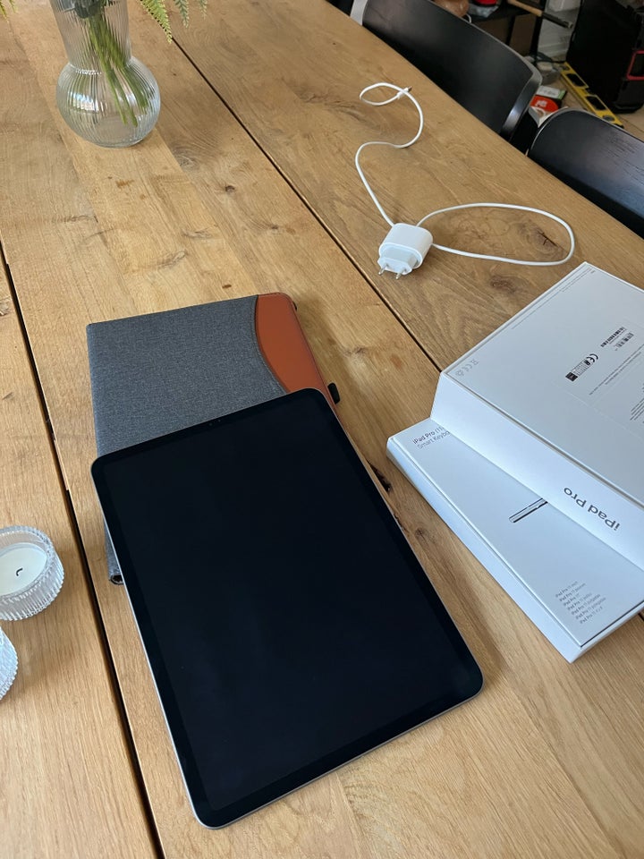 iPad Pro, 256 GB, sort