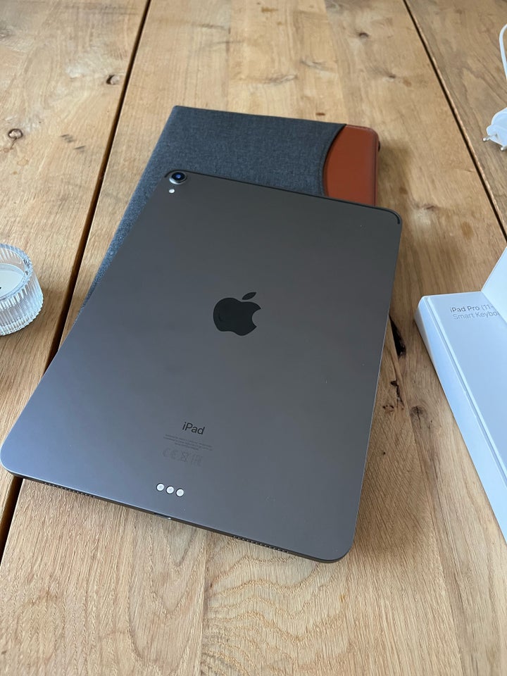 iPad Pro, 256 GB, sort