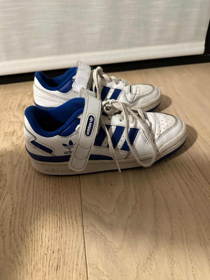 Sneakers str 36 Adidas