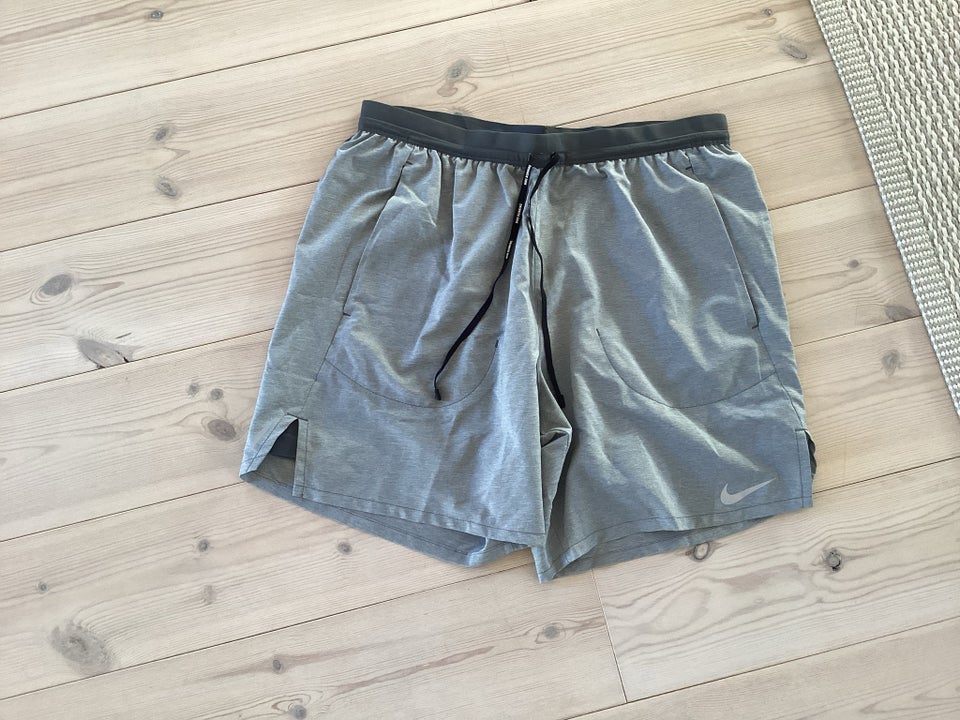 Shorts Nike str M