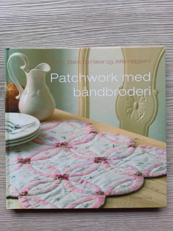 Patchwork med båndbroderi, Baird,