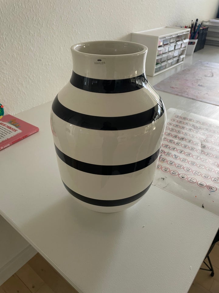 Vase, vase , kähler omaggio