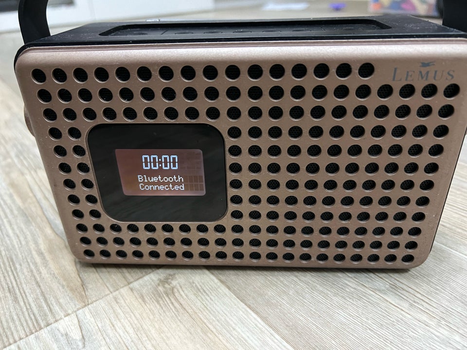 DAB-radio Andet Lemus