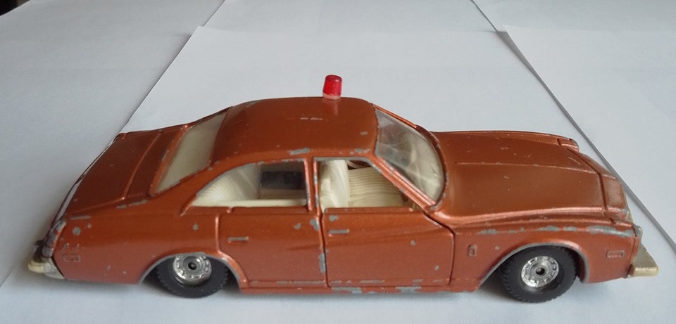 Modelbil, CORGI BUICK REGAL, skala