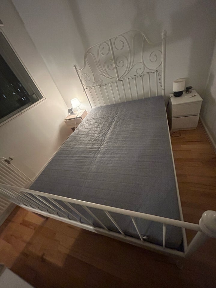 Dobbeltseng, IKEA, b: 140 l: 200