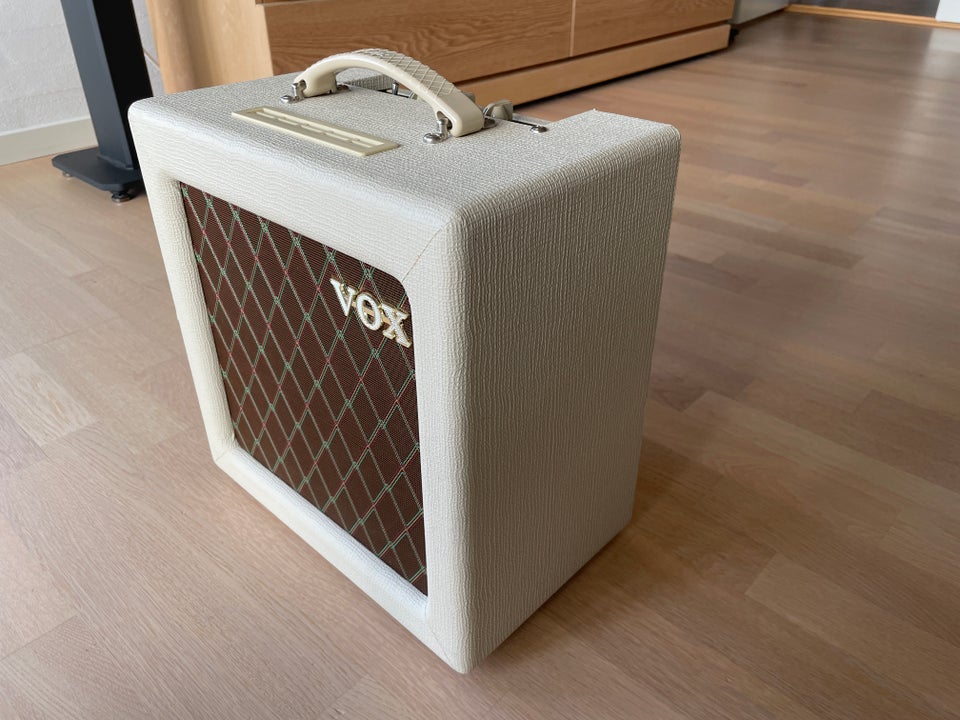 Guitarcombo, Vox AC4TV, 4 W