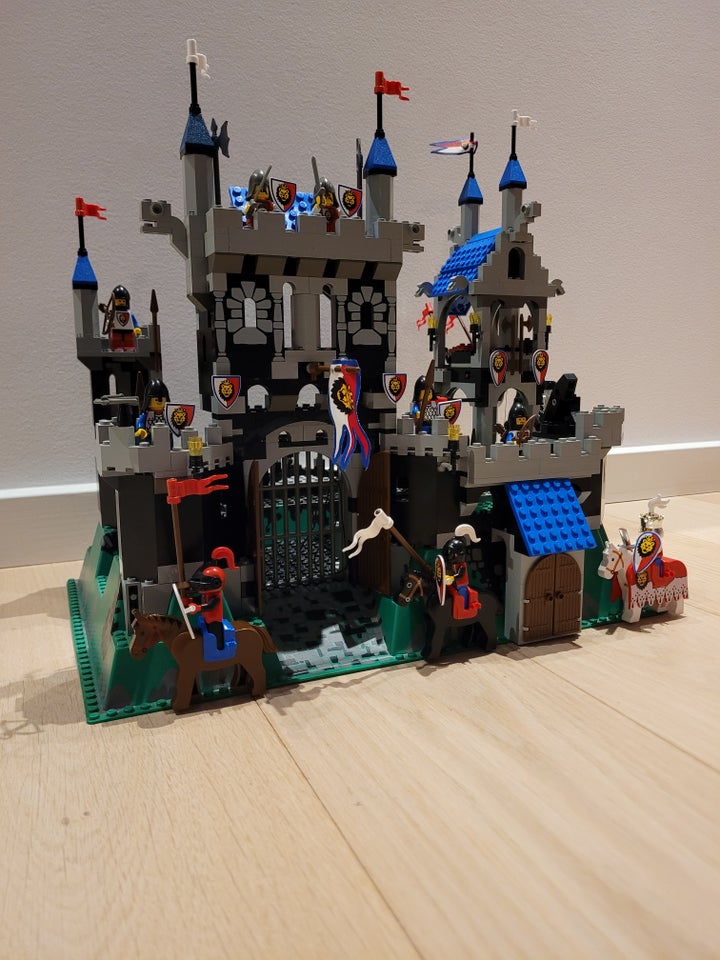 Lego Castle, 6090