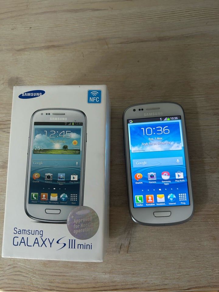 Samsung Galaxy S3 mini, God