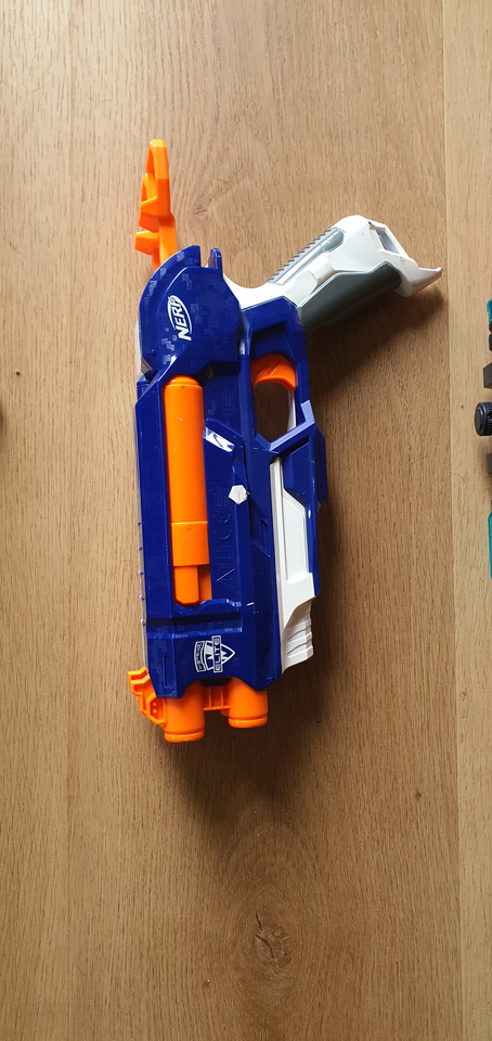 Våben, Nerf guns, Nerf