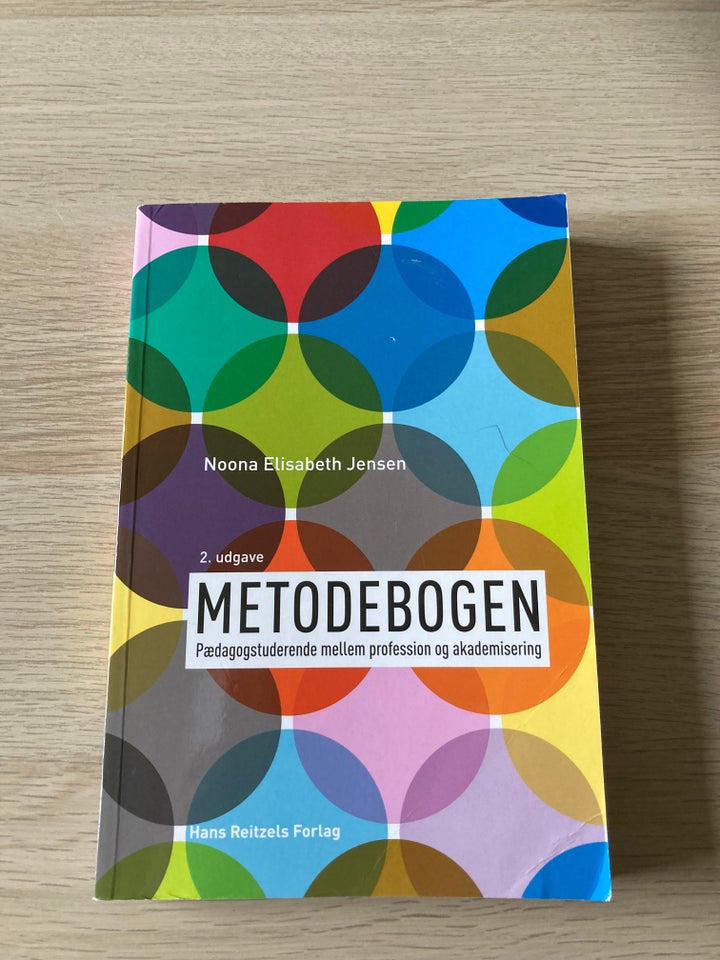 Metodebogen, Noona Elisabeth