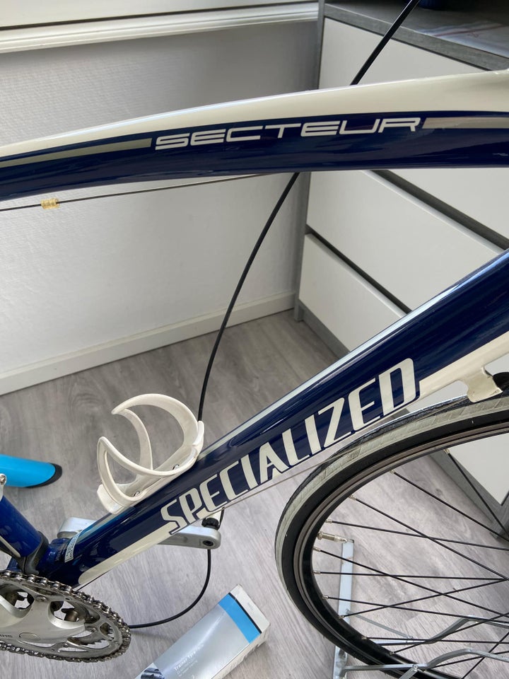 Herreracer, Specialized Secteur,