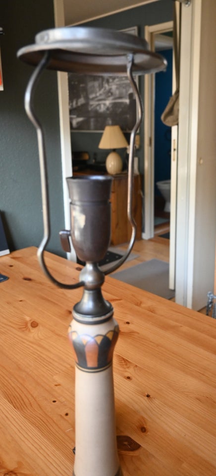 Bordlampe, Keramik , 120 år gl.