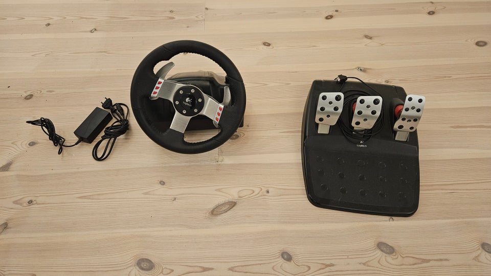 Logitech g27, byd, rat og pedaler