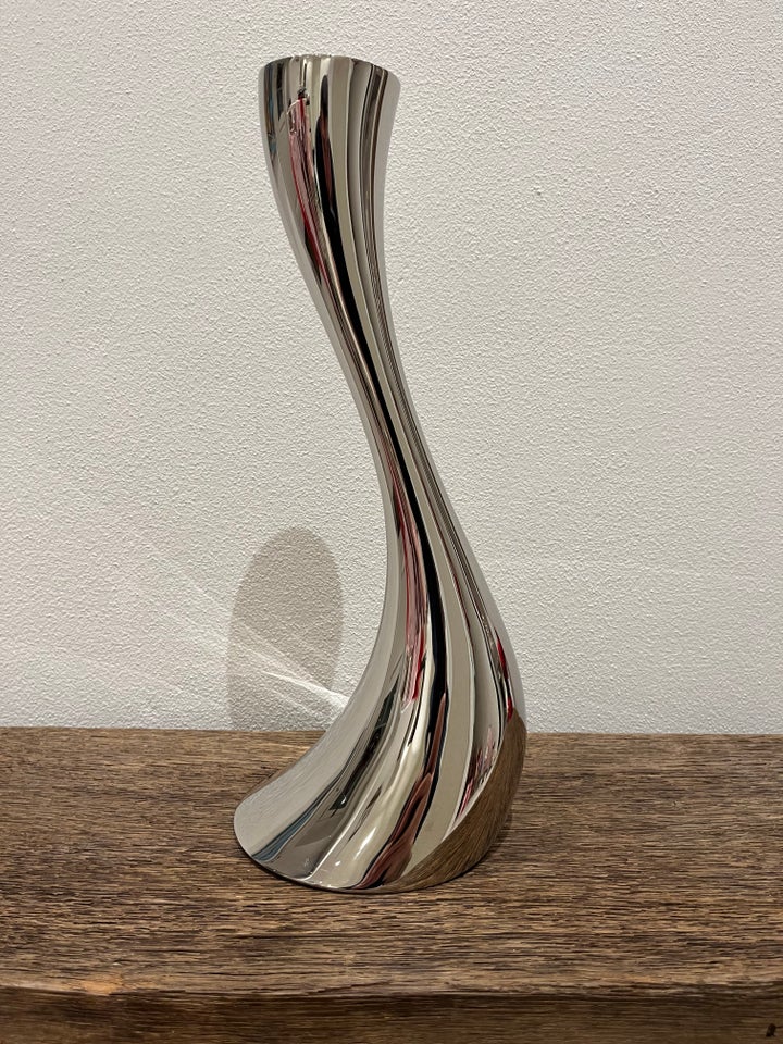 Cobra Gulvstage, Georg Jensen