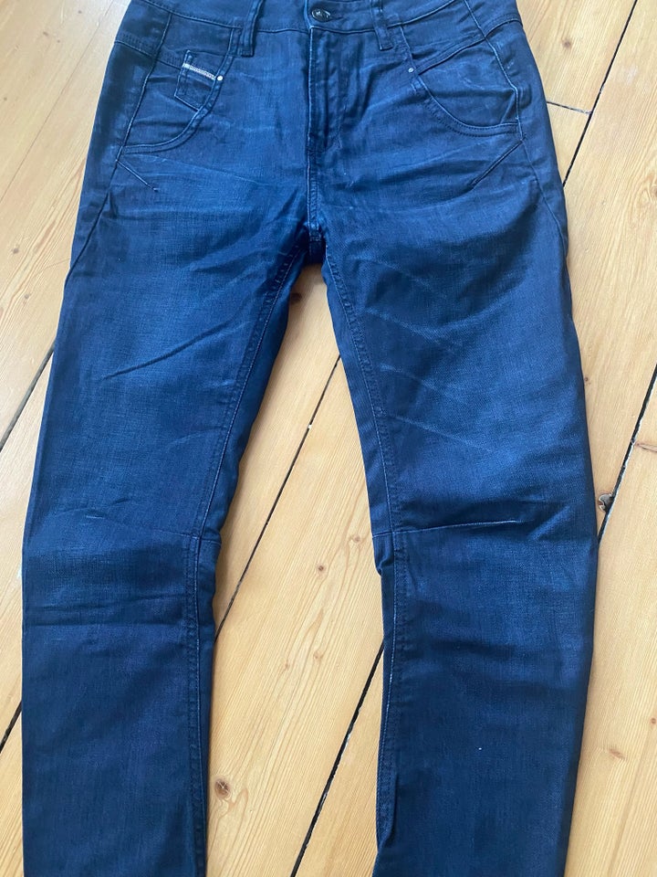 Jeans Diesel  str 24