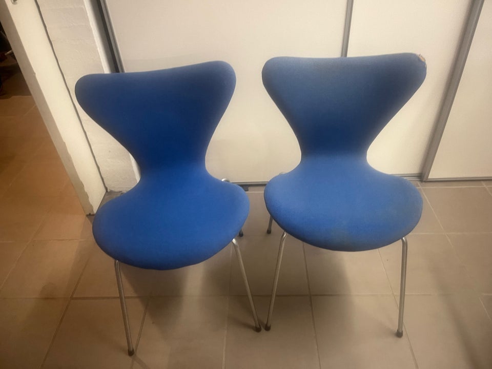 Arne Jacobsen, 7’er stol, Stol