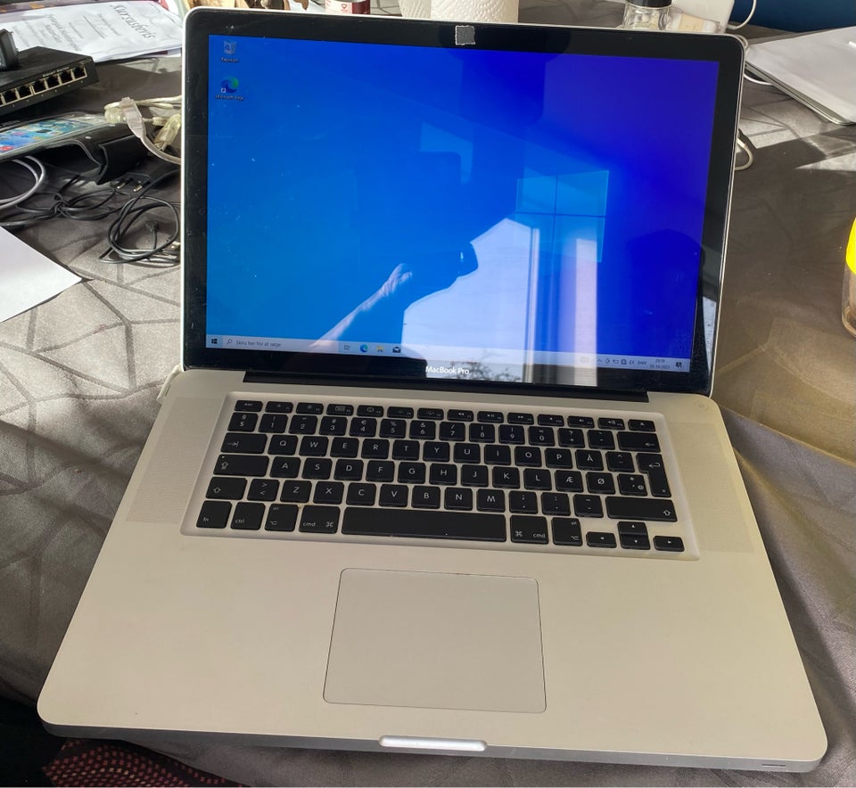 MacBook Pro, DESKTOP-HUI16PP,