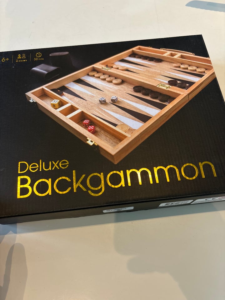 Deluxe Backgammon, brætspil