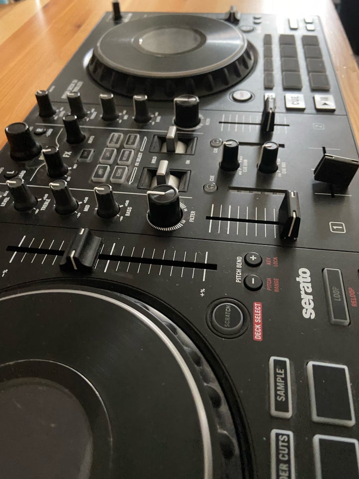 DJ controller, Numark Mixtrack