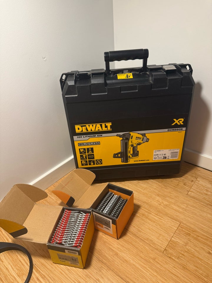 Sømpistol, DeWalt DCN890 inkl