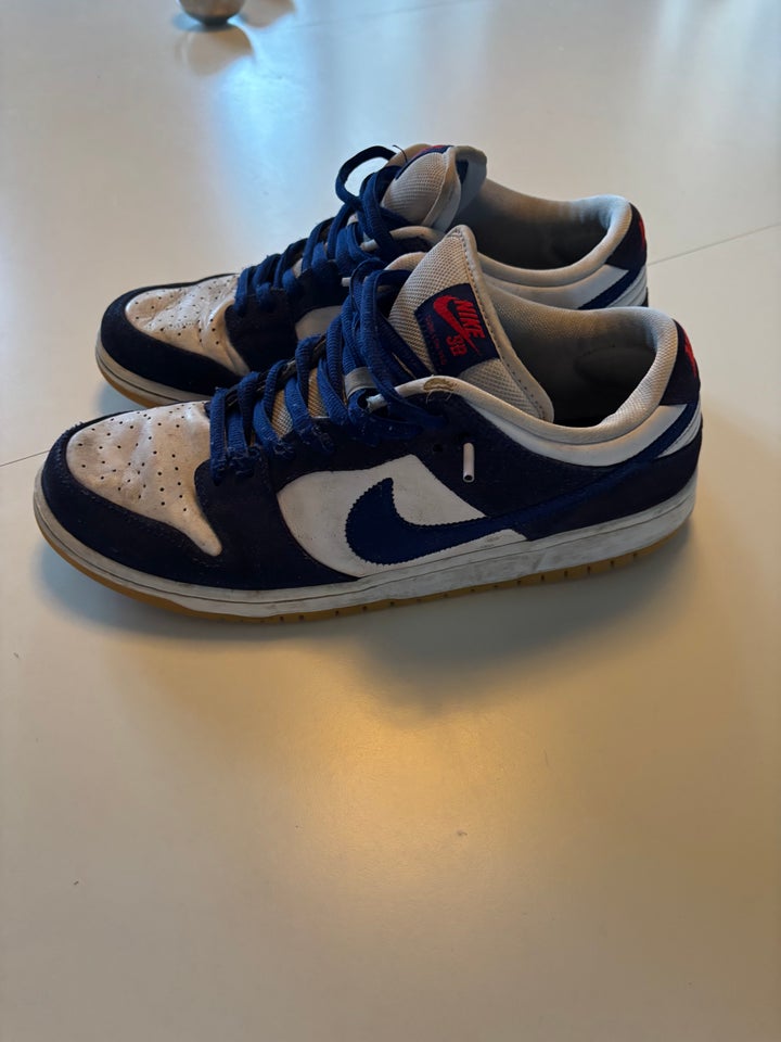 Sneakers, Nike Dunk SB Deep Royale