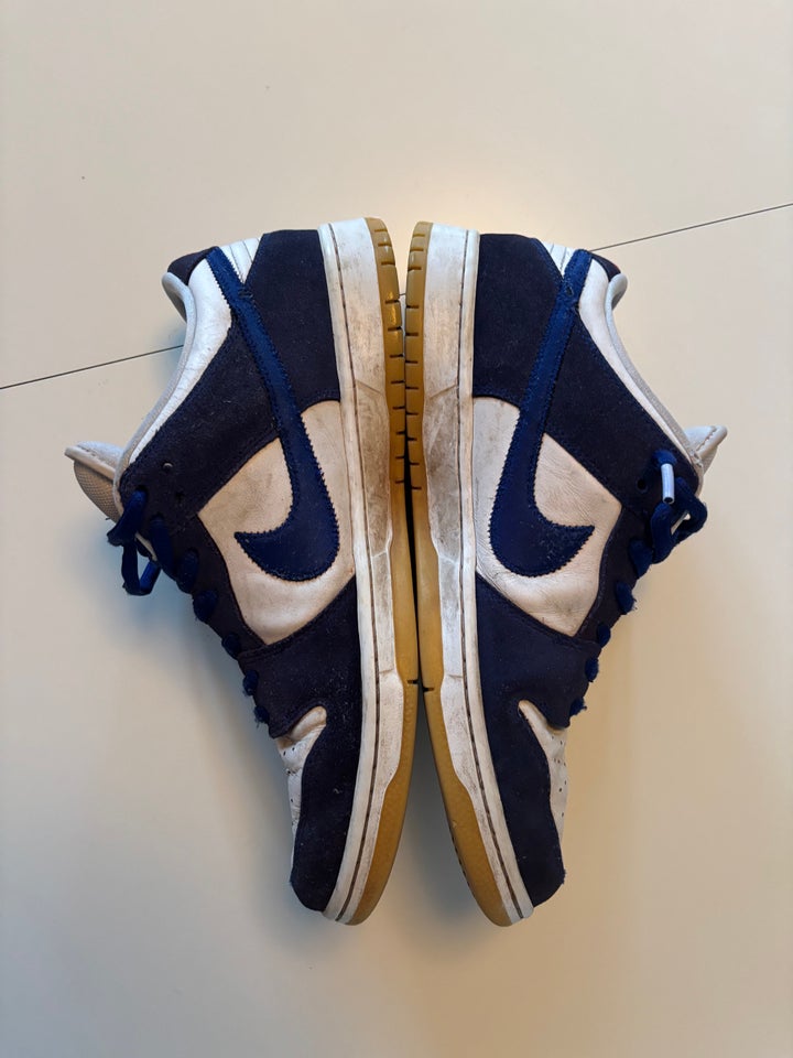 Sneakers, Nike Dunk SB Deep Royale