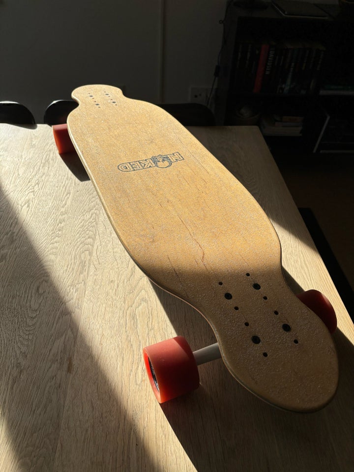 Longboard, NAKED, str. 94