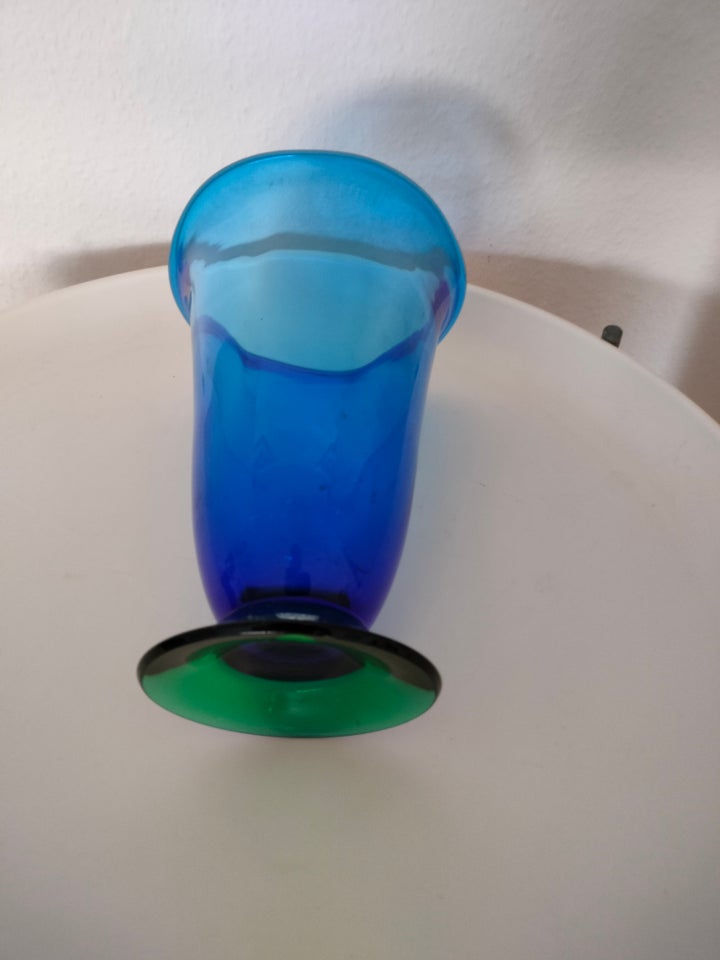 Glas, Orrefos Sweden Glas Vase,