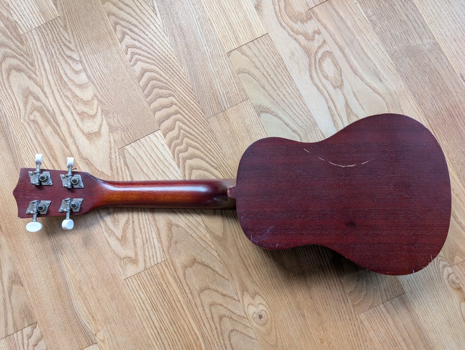 Tenor ukulele, Makala MK-S