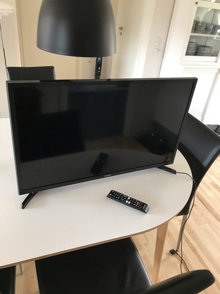 LED Samsung 32"