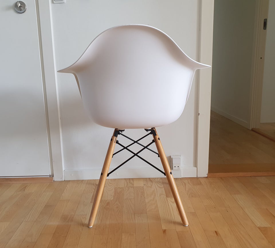 Eames Lænestol / spisestuestole