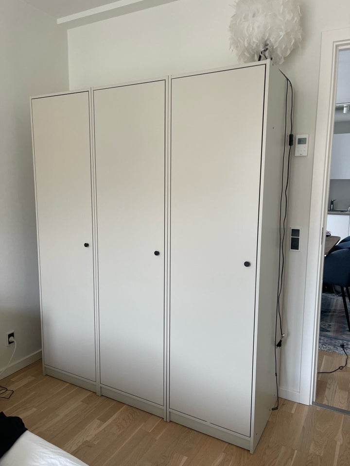 Garderobeskab Ikea b: 49 d: 50 h: