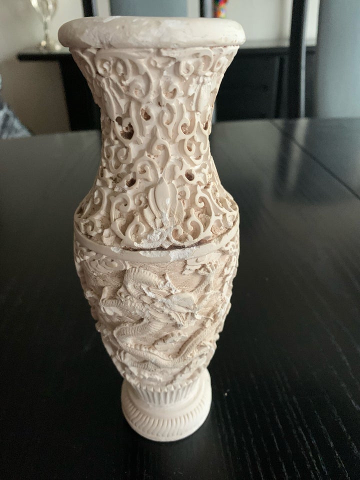 Vase, Lille vase i kridt