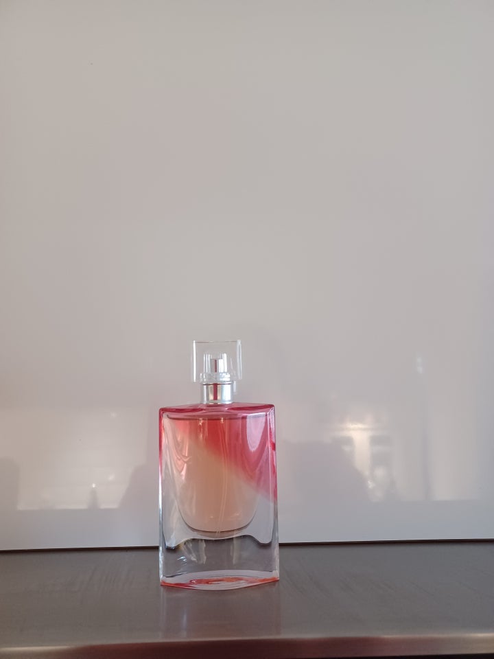 Eau de Toilette, Dame parfume, La