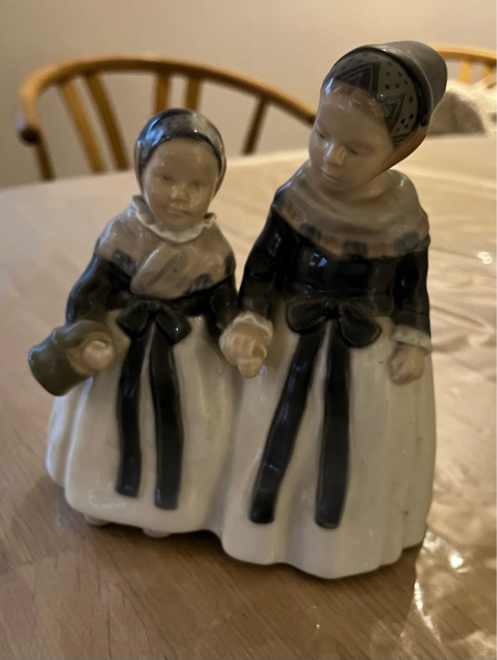 Porcelæn, Porcelænsfigur, Royal